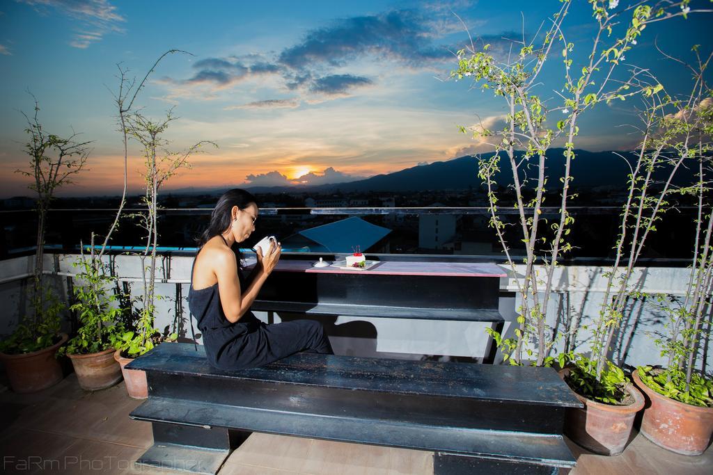 So Hostel Chiang Mai Buitenkant foto
